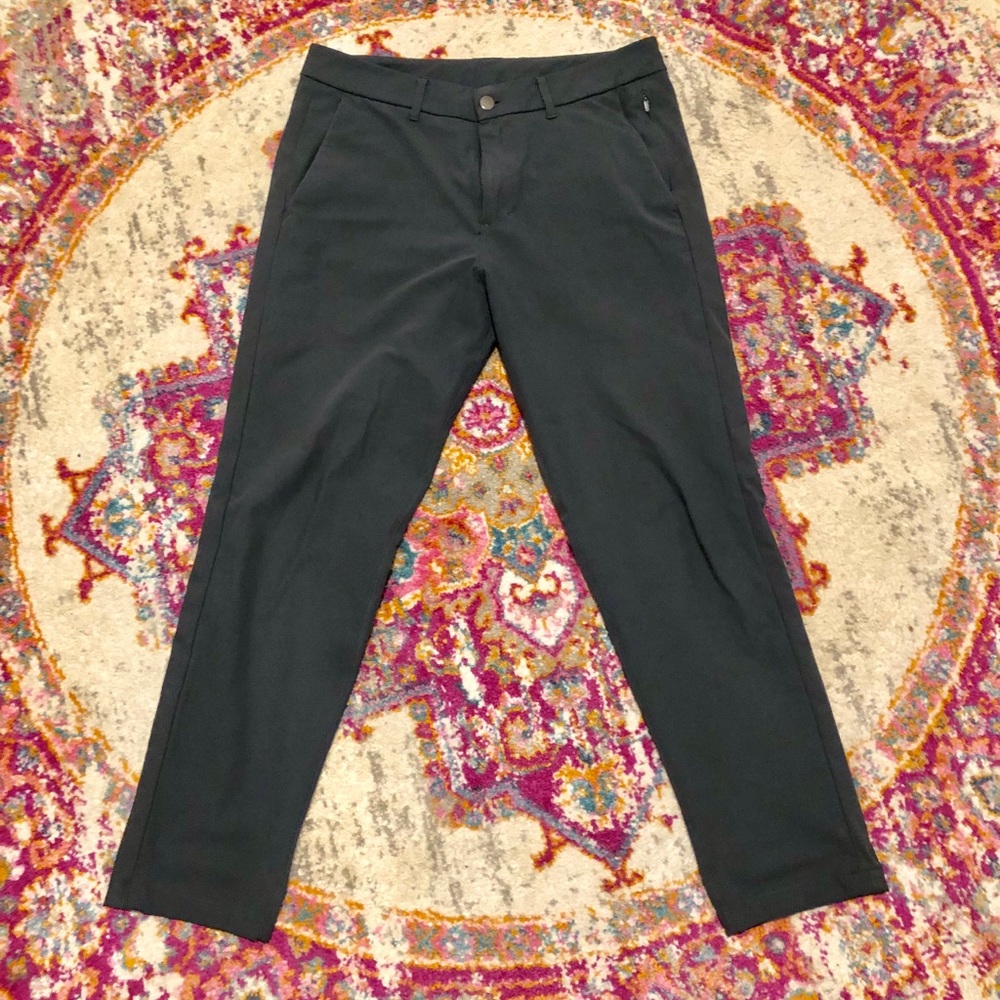 Lululemon Men’s ABC Slim pats (32/29)